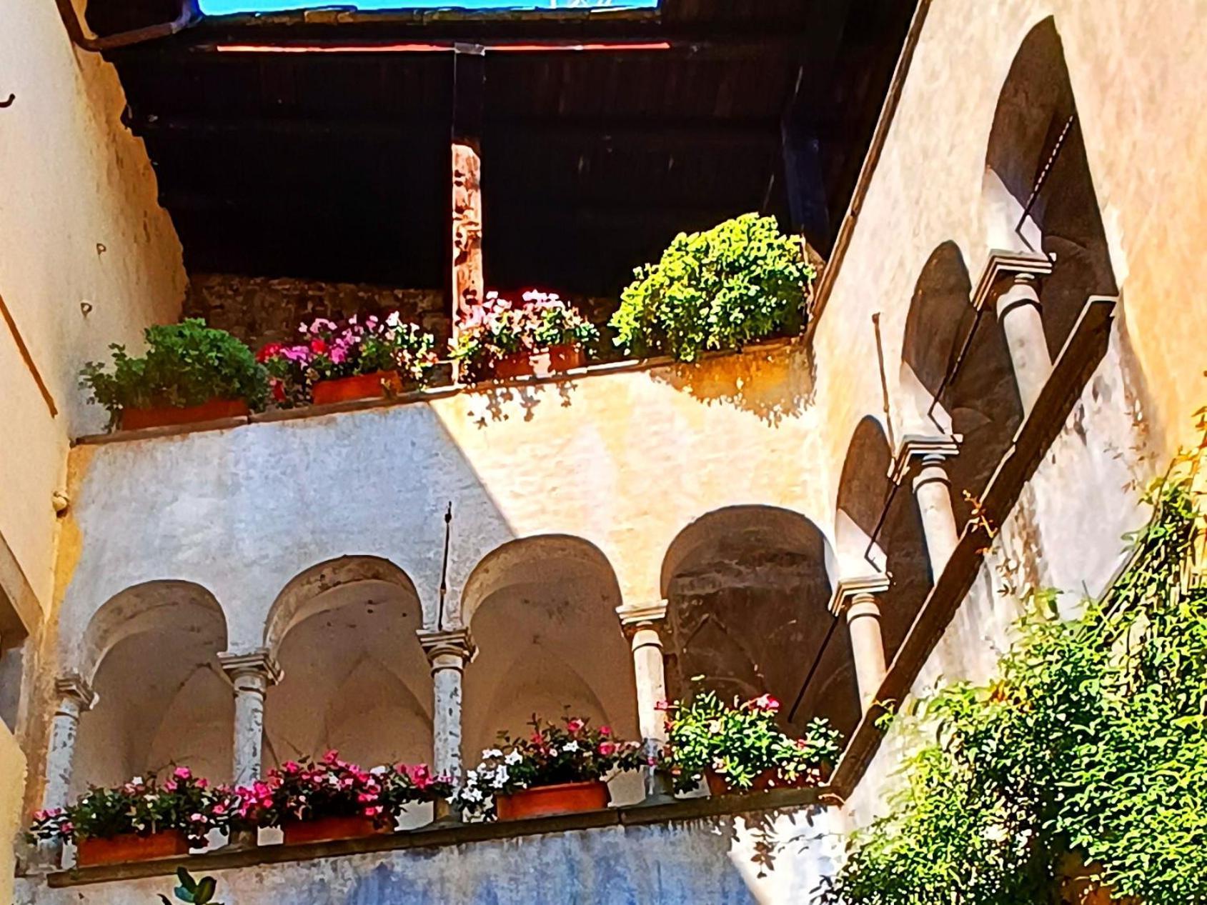 Apartmán Il Granaio Di Palazzo Guicciardi San Bernardo  Pokoj fotografie